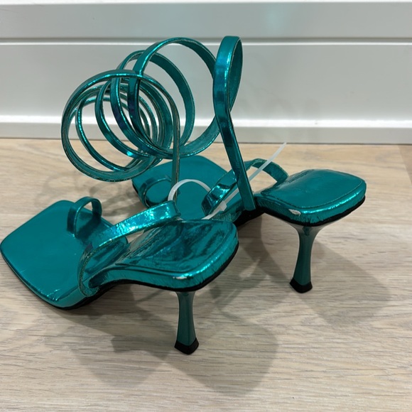 Jeffrey Campbell green strappy heels size 5.5, - Picture 2 of 3